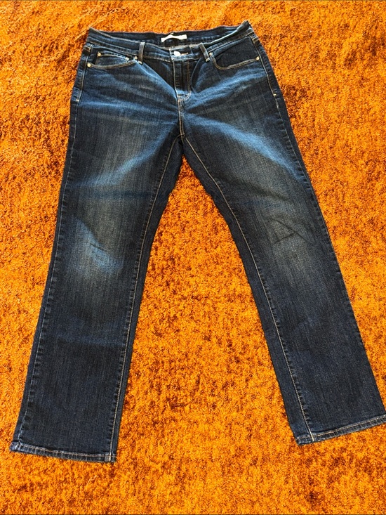 Levi's Denim - Levi's Women's Indigo Straight-Leg Jeans